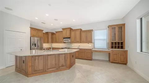 Kitchen - 13911 Siena Loop, Lakewood Ranch, FL 34202 photo 1 of 7