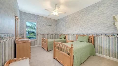 Bedroom - 13911 Siena Loop, Lakewood Ranch, FL 34202 photo 6 of 8