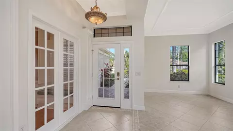 Entry Way - 13911 Siena Loop, Lakewood Ranch, FL 34202 photo 1 of 5