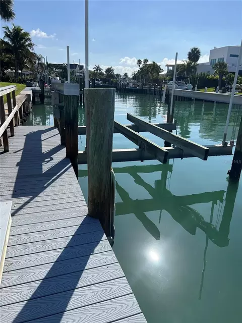 418 Meadow Lark Dr, Sarasota, FL 34236