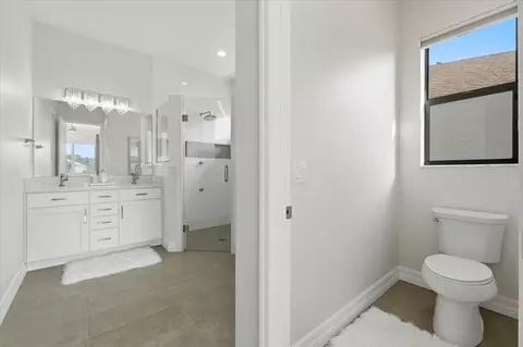 Bath - 6308 Pinehurst Loop, Winter Haven, FL 33884 photo 3 of 4