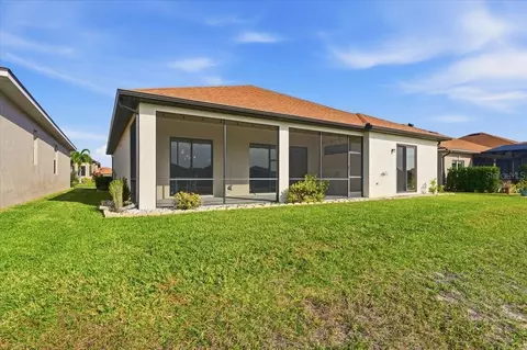 Exterior - 6308 Pinehurst Loop, Winter Haven, FL 33884 photo 4 of 7