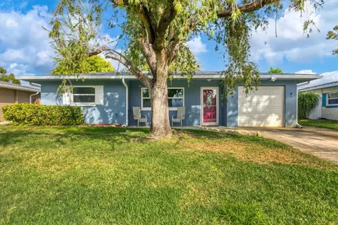 1716 Suffolk Dr, Clearwater, FL 33756