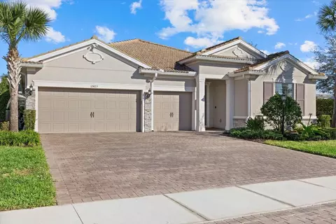 12423 Blue Hill Trl, Lakewood Ranch, FL 34211