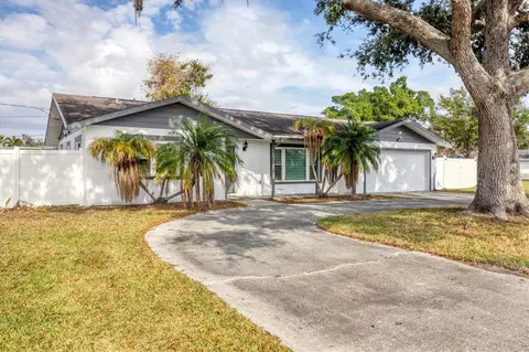 322 Linden Dr, Ellenton, FL 34222
