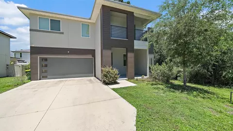 2587 Temple St, Sarasota, FL 34239