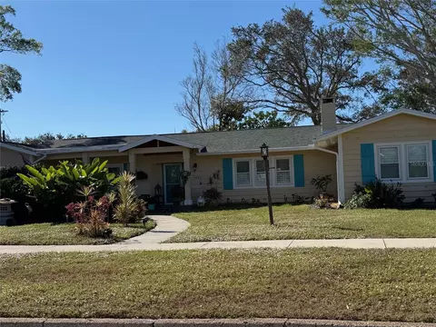 7402 Westmoreland Dr, Sarasota, FL 34243