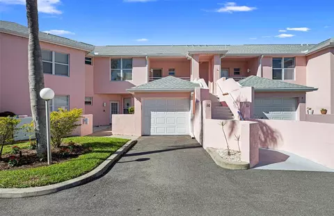 4220 Pinebrook Cir #10, Bradenton, FL 34209
