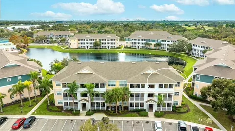 4802 51st St W #512, Bradenton, FL 34210