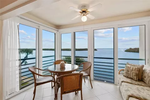 4310 Falmouth Dr #304, Longboat Key, FL 34228