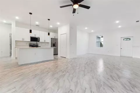 Living - 8 Cleat Ct, Placida, FL 33946 photo 1 of 2
