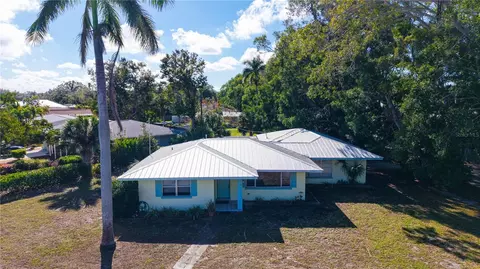 640 Park Dr, Bradenton, FL 34209