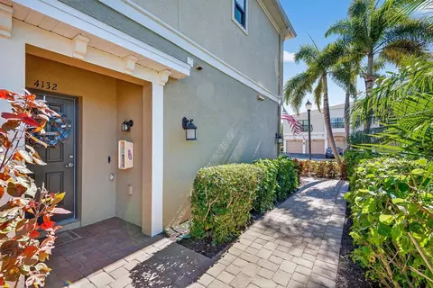 4132 Overture Cir, Bradenton, FL 34209