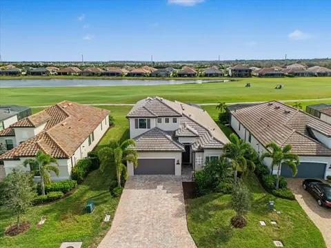 5713 Cheech Gln, Lakewood Ranch, FL 34211