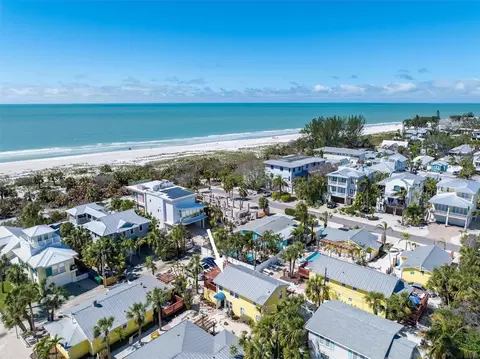 110 Oak Ave #A, Anna Maria, FL 34216