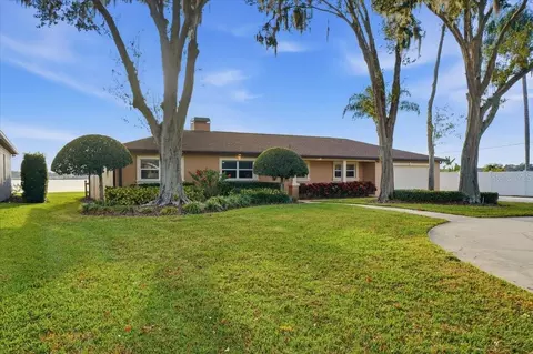 5530 Driftwood Dr, Lakeland, FL 33809