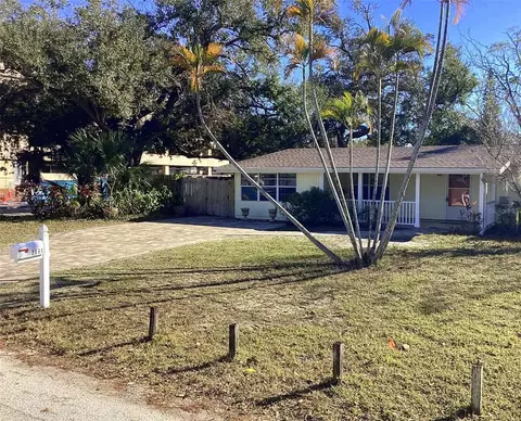 2696 Loma Linda St, Sarasota, FL 34239