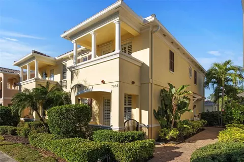 7665 Bergamo Ave, Sarasota, FL 34238