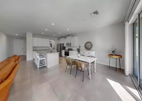 Dining - 16454 Woodside Gln, Parrish, FL 34219 photo 1 of 3