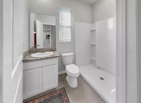 Bath - 16454 Woodside Gln, Parrish, FL 34219 photo 1 of 5