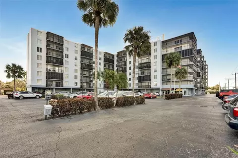 2901 26th St W #606, Bradenton, FL 34205