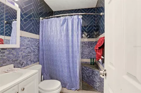 Bath - 1906 2nd Ave E, Bradenton, FL 34208 photo 1 of 1