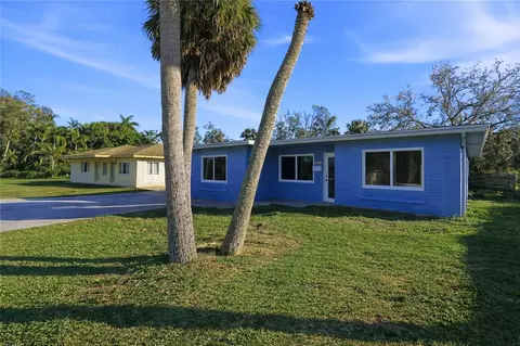 1906 2nd Ave E, Bradenton, FL 34208