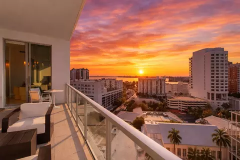 111 S Pineapple Ave #1205, Sarasota, FL 34236