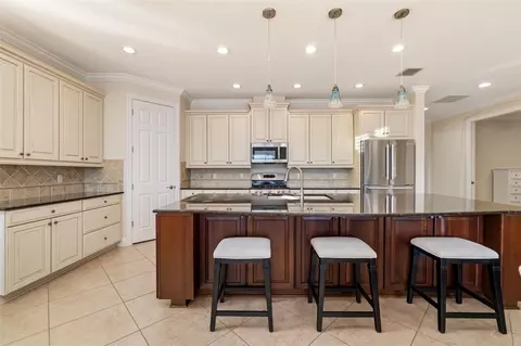 Kitchen - 12729 Del Corso Loop, Bradenton, FL 34211 photo 2 of 7