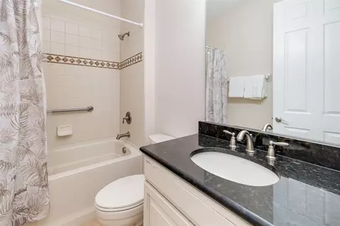 Bath - 12729 Del Corso Loop, Bradenton, FL 34211 photo 4 of 4