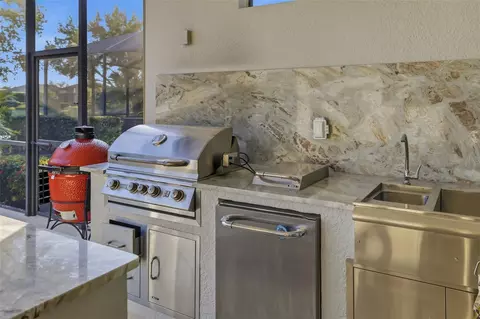 Kitchen - 12729 Del Corso Loop, Bradenton, FL 34211 photo 7 of 7