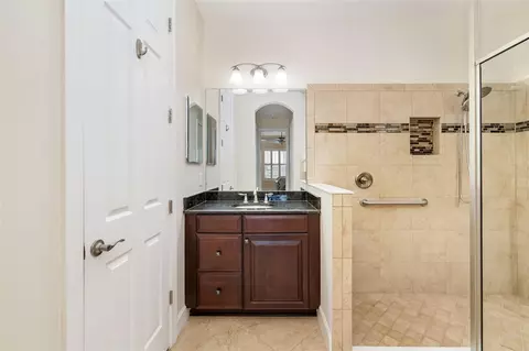 Bath - 12729 Del Corso Loop, Bradenton, FL 34211 photo 1 of 4