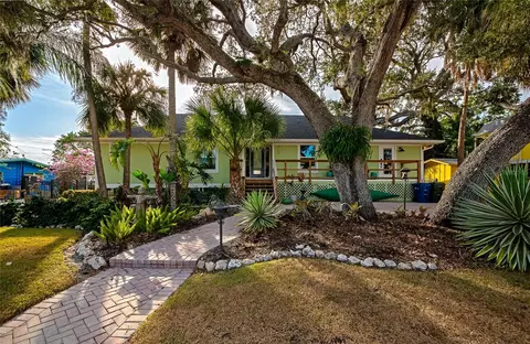 5116 Admiral Pl, Sarasota, FL 34231