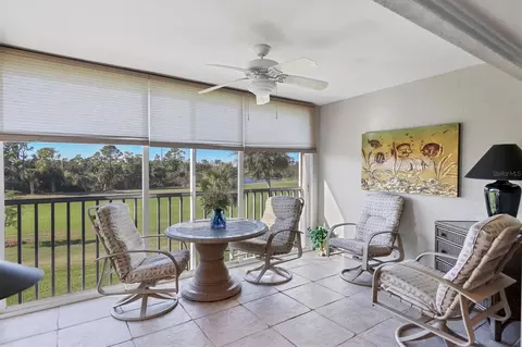 9641 Castle Point Dr #1221, Sarasota, FL 34238