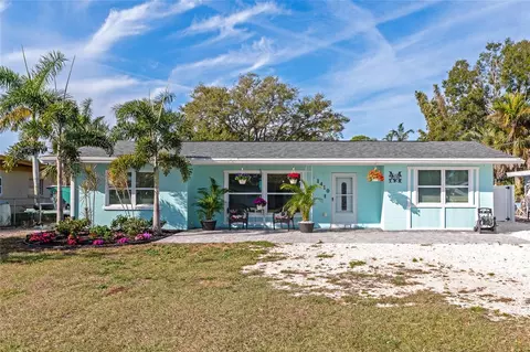 1410 35th St W, Bradenton, FL 34205
