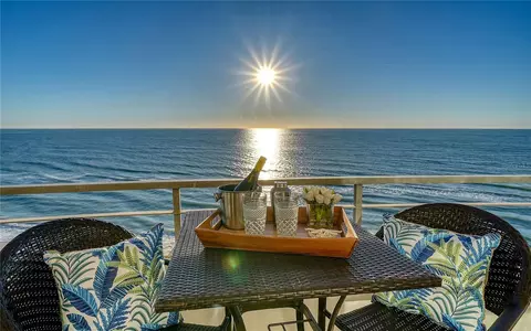 1750 Benjamin Franklin Dr #9C, Sarasota, FL 34236