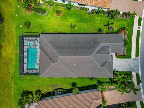 View/Area - 16620 Collingtree Xing, Lakewood Ranch, FL 34202 photo 2 of 9