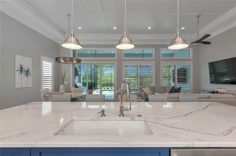 Kitchen - 16620 Collingtree Xing, Lakewood Ranch, FL 34202 photo 4 of 6