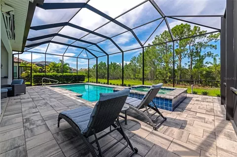 Exterior - 16620 Collingtree Xing, Lakewood Ranch, FL 34202 photo 5 of 6