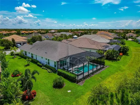 View/Area - 16620 Collingtree Xing, Lakewood Ranch, FL 34202 photo 3 of 9