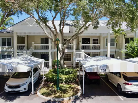 3706 54th Dr W #203, Bradenton, FL 34210