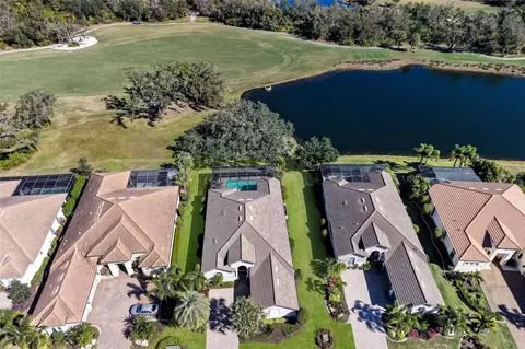 5013 Benito Ct, Lakewood Ranch, FL 34211