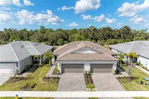 20453 Symphony Pl, Venice, FL 34293