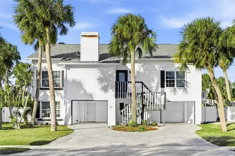 212 85th St, Holmes Beach, FL 34217