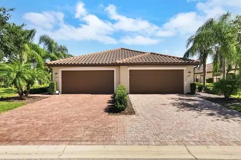 6509 Candlestick Dr, Bradenton, FL 34212