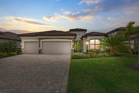 17610 Polo Trl, Lakewood Ranch, FL 34211