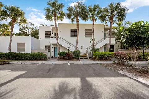 320 Timber Lake Dr #320, Bradenton, FL 34210