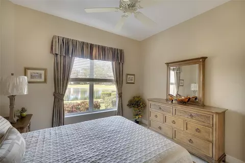 Bedroom - 11809 Oak Ridge Dr, Parrish, FL 34219 photo 6 of 6