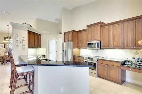 Kitchen - 11809 Oak Ridge Dr, Parrish, FL 34219 photo 1 of 4