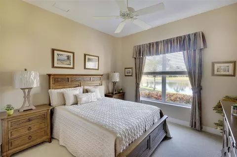 Bedroom - 11809 Oak Ridge Dr, Parrish, FL 34219 photo 5 of 6